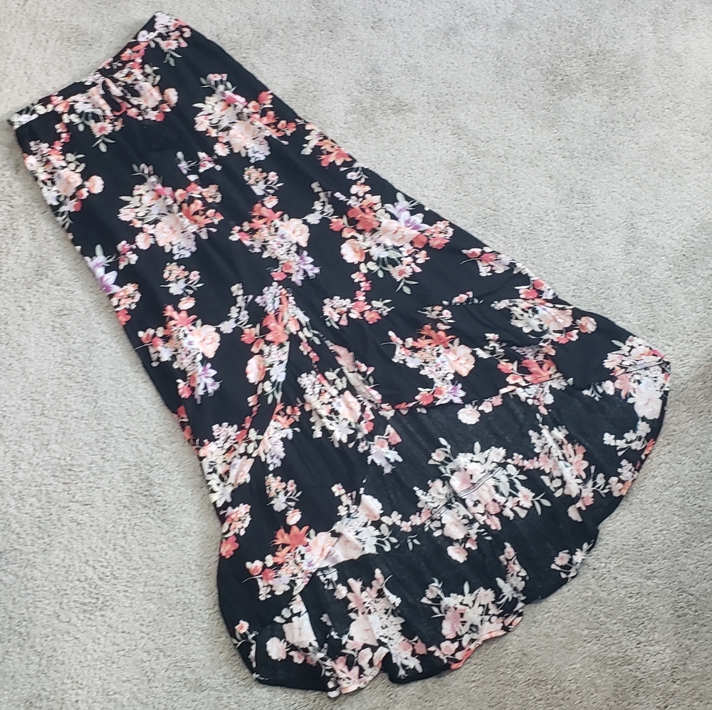 LAST CHANCE High-Low Floral Skirt
